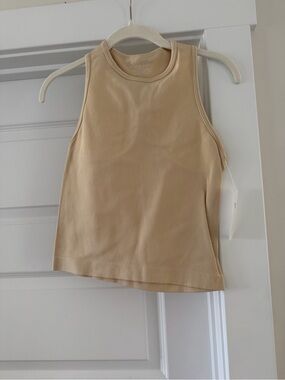 Nwt Womens Cropped Tank Top in Beige